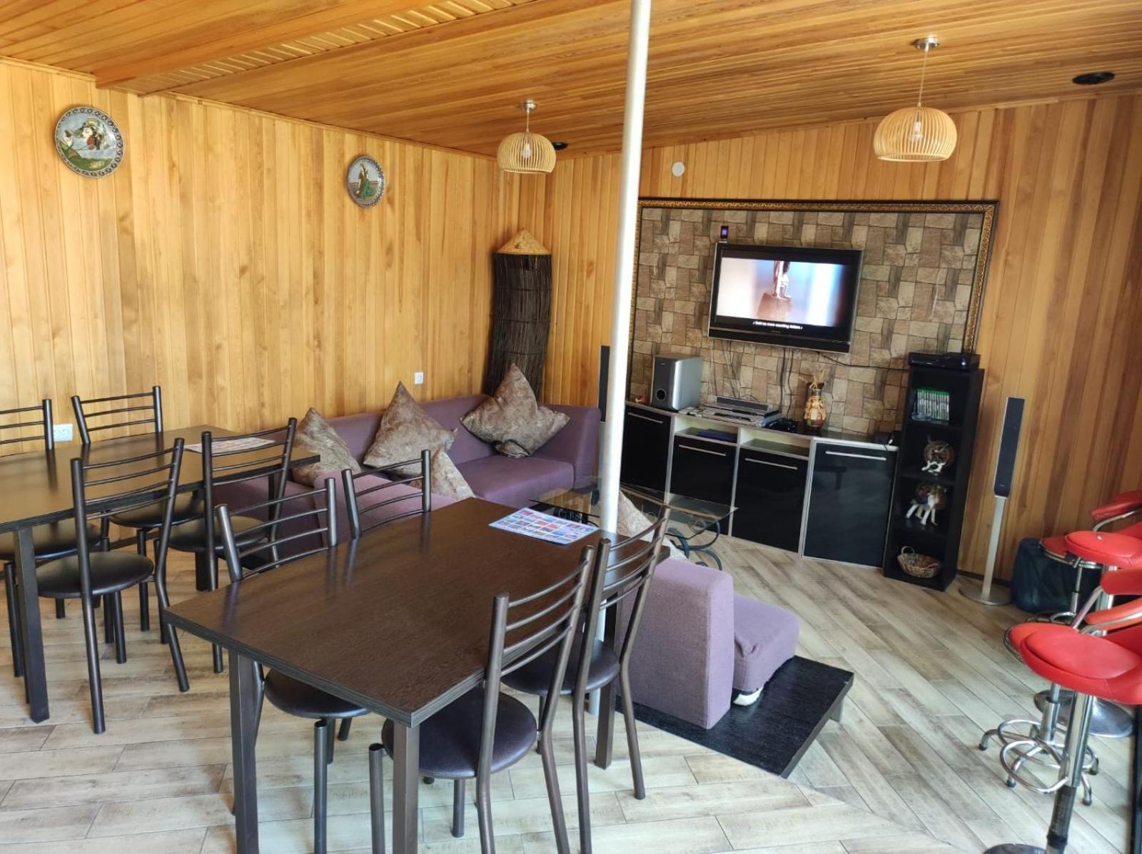 В Гостях На Иссык-Куле Hotel Cholpon-Ata Exterior photo