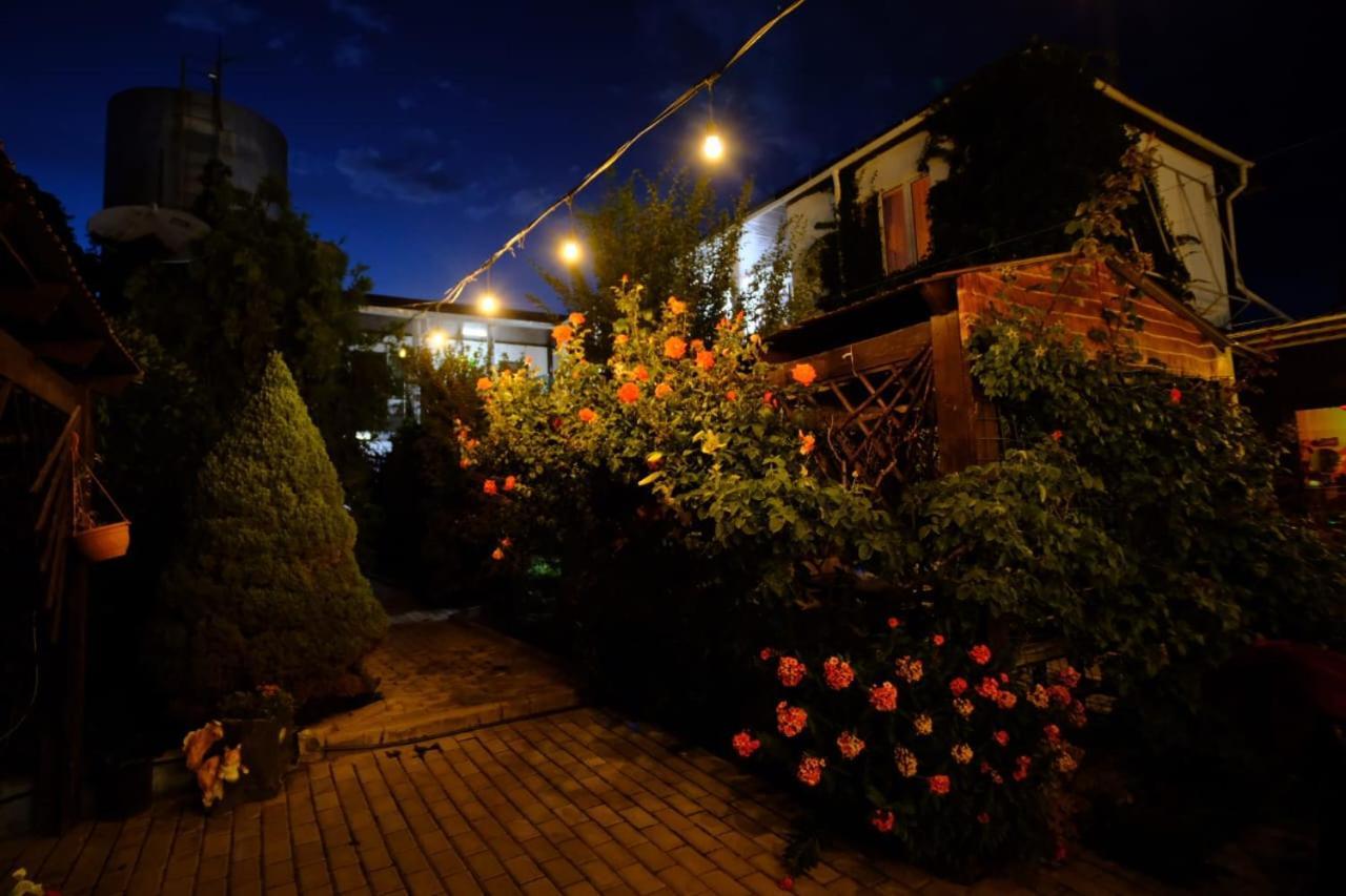 В Гостях На Иссык-Куле Hotel Cholpon-Ata Exterior photo