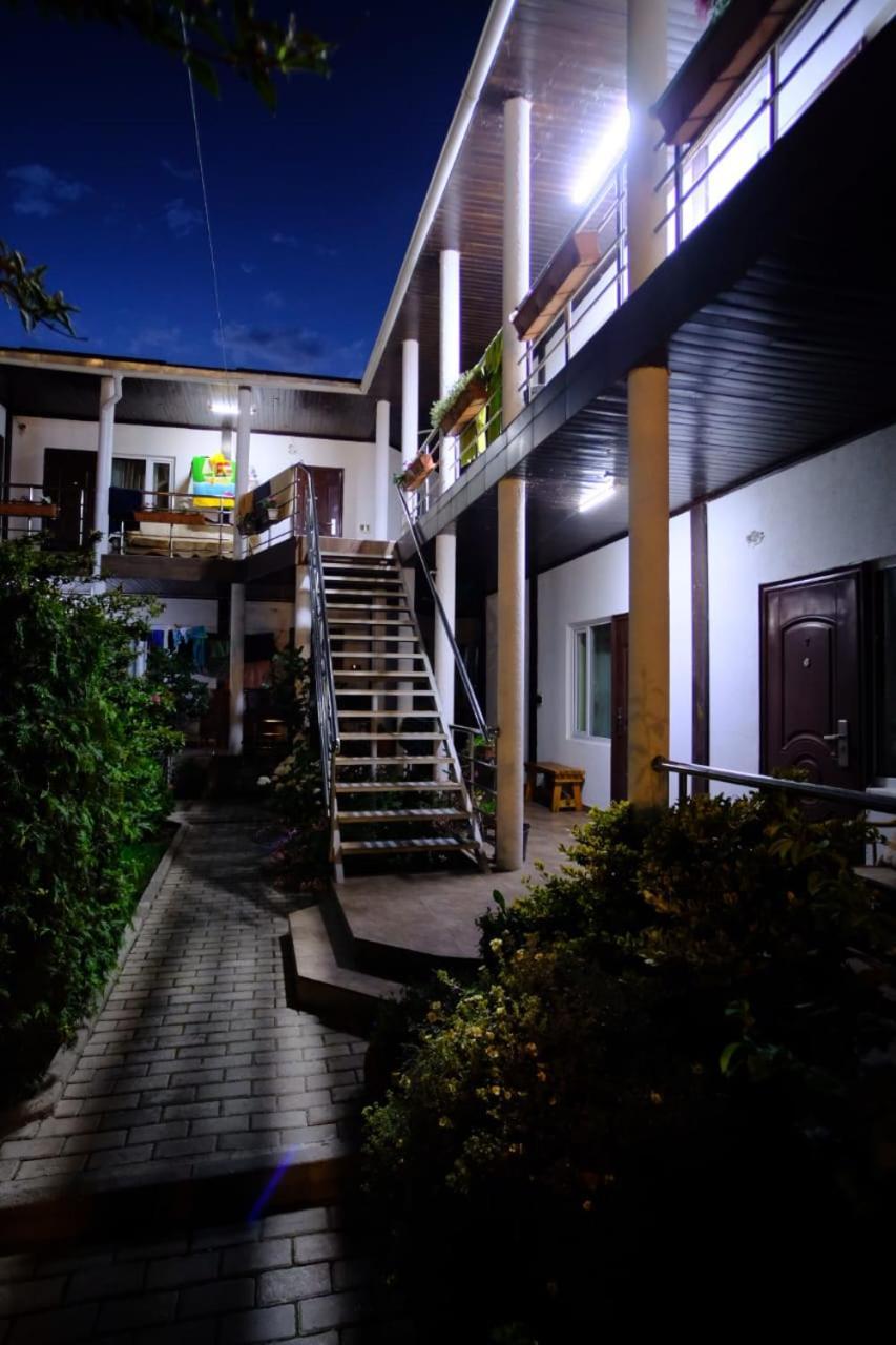 В Гостях На Иссык-Куле Hotel Cholpon-Ata Exterior photo